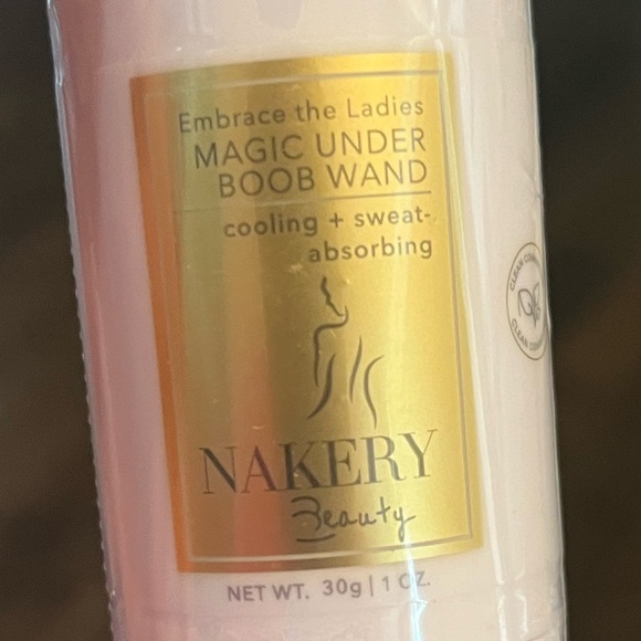 Nakery Beauty magic under boob wand no more under boob sweat - Picture 6 of 6